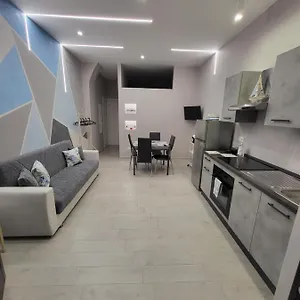  Nyaraló Manthy Posizione